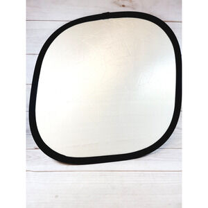 Westcott Illuminator- 30” Sunlight/White Reflector & Silver / Gold